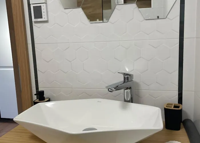 Apartment Hexagon *